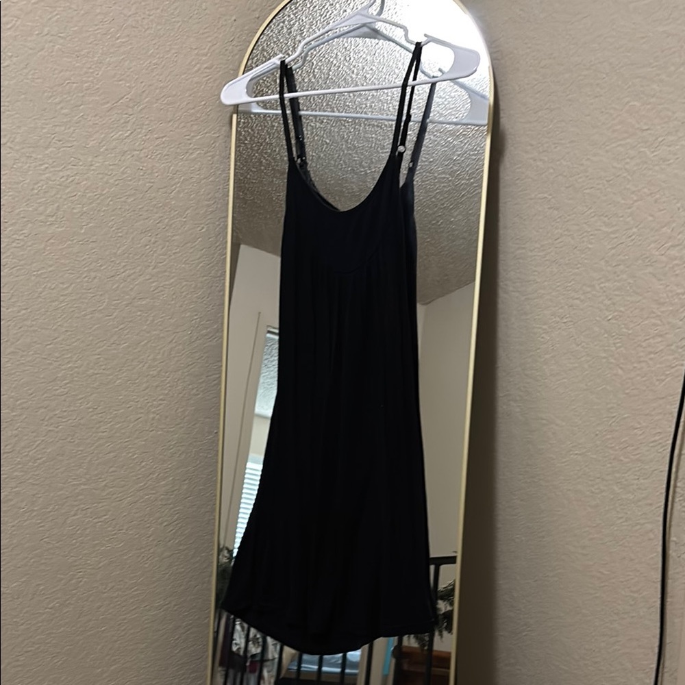 Elegant Black Sleeveless Dress